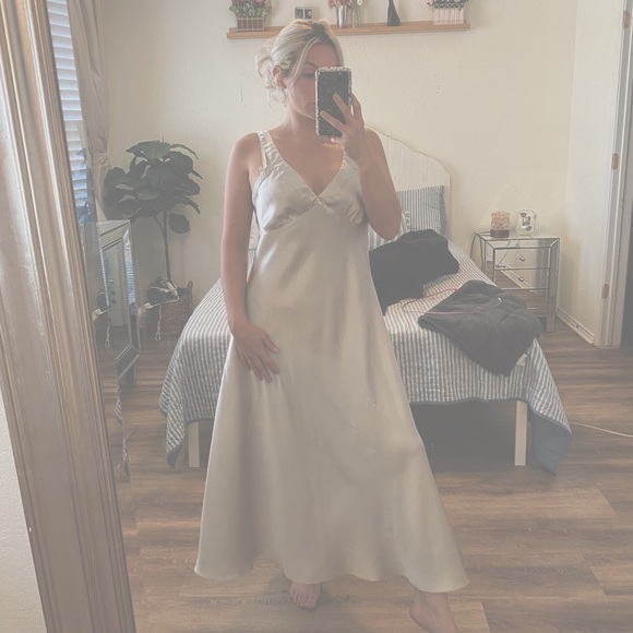 SOLD - Picture 2 of 3